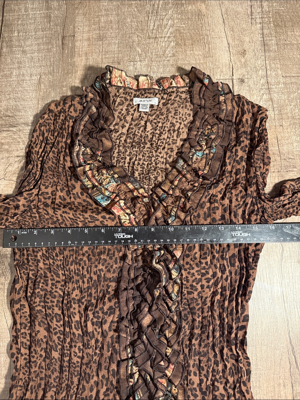 4/$30 Jaipur Brown Leopard Print Ruffle Crinkle top size small - Picture 2 of 4